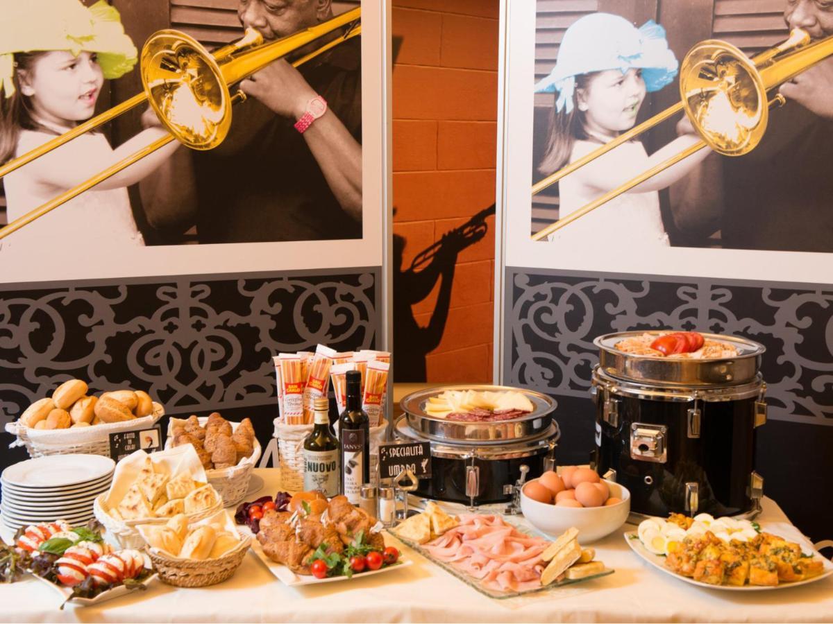 Hotel Gio Wine E Jazz Area Perugia Ngoại thất bức ảnh